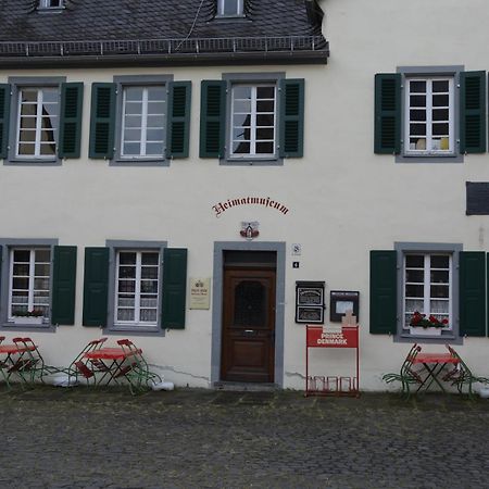 Stiftsherrenhaus Münstermaifeld 외부 사진