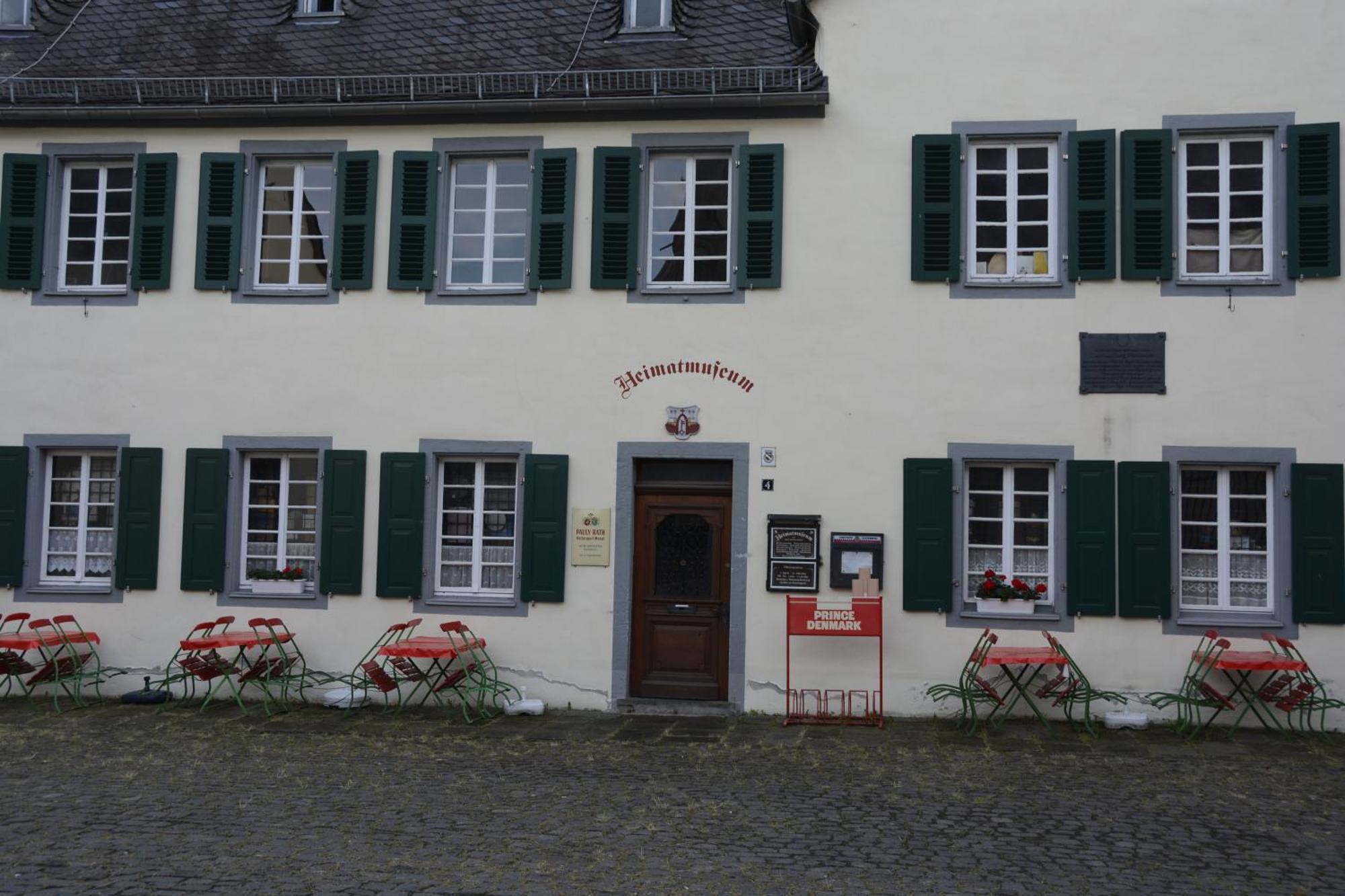 Stiftsherrenhaus Münstermaifeld 외부 사진